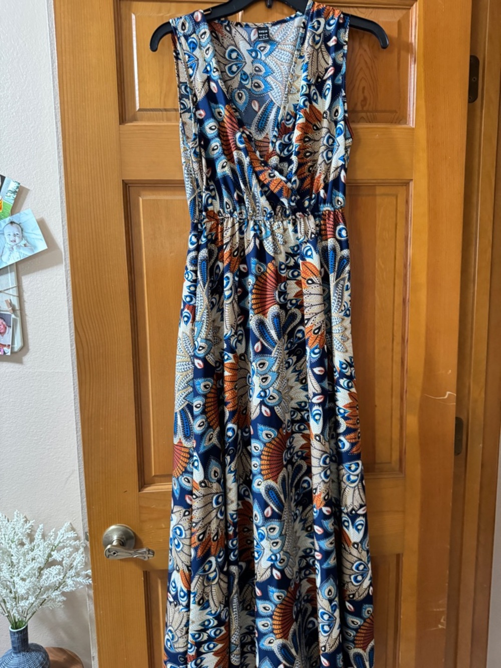 SHEIN Blue, Tan & Cream Sleeveless V-Neck Floral Maxi Dress